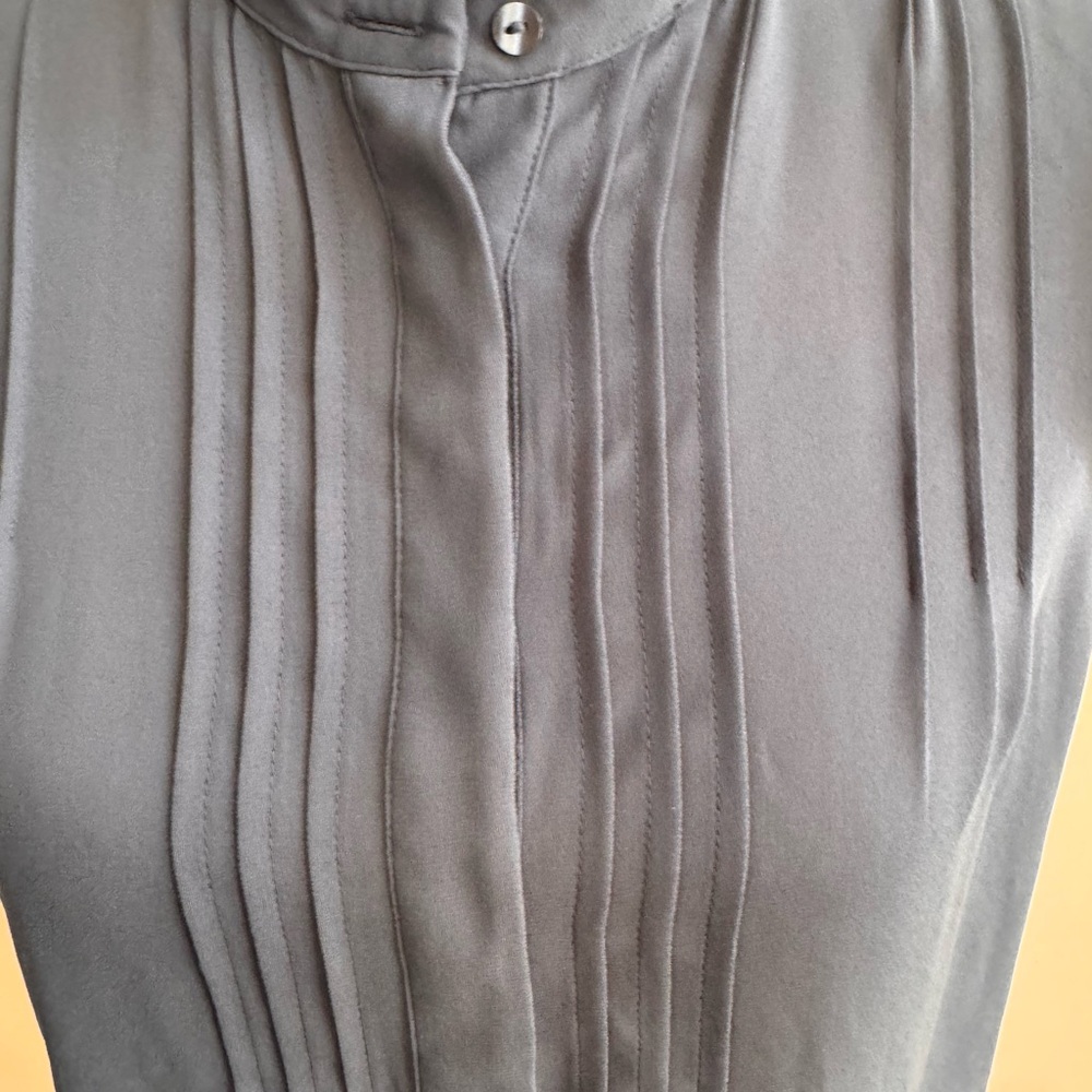 Ann Taylor Ruffled Short Sleeve Blue Blouse - Picture 2 of 7